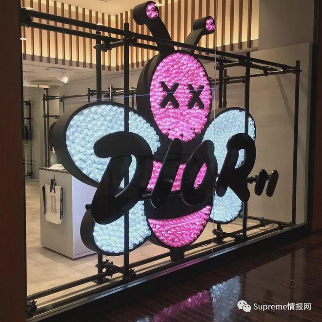 aws」新联名！蛇年限定发售了球盟会入口「Dior x K(图4)