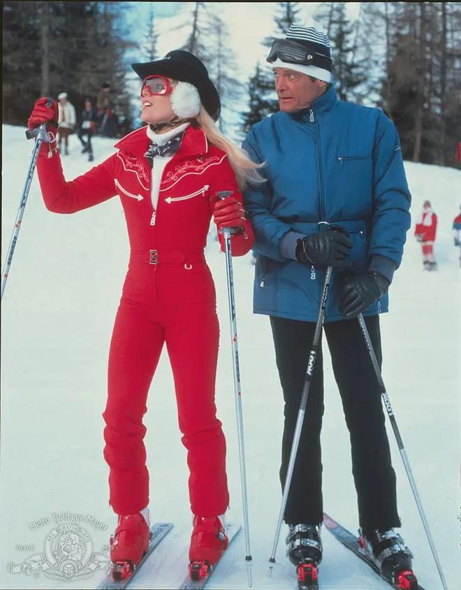 被冻哭的年轻人焊身上了300元一件的滑雪服(图3) 被冻哭的年轻人焊身上了300元一件的滑雪服(图3)