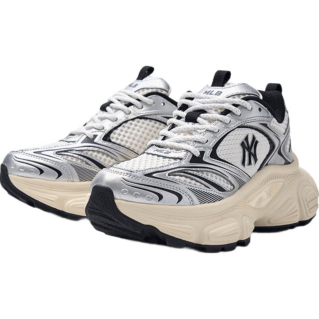 跑鞋的全面对比时尚与性能的完美结合!MLB明星同款老爹鞋与沃兰迪梦幻闪电(图1) 跑鞋的全面对比时尚与性能的完美结合!MLB明星同款老爹鞋与沃兰迪梦幻闪电(图1)